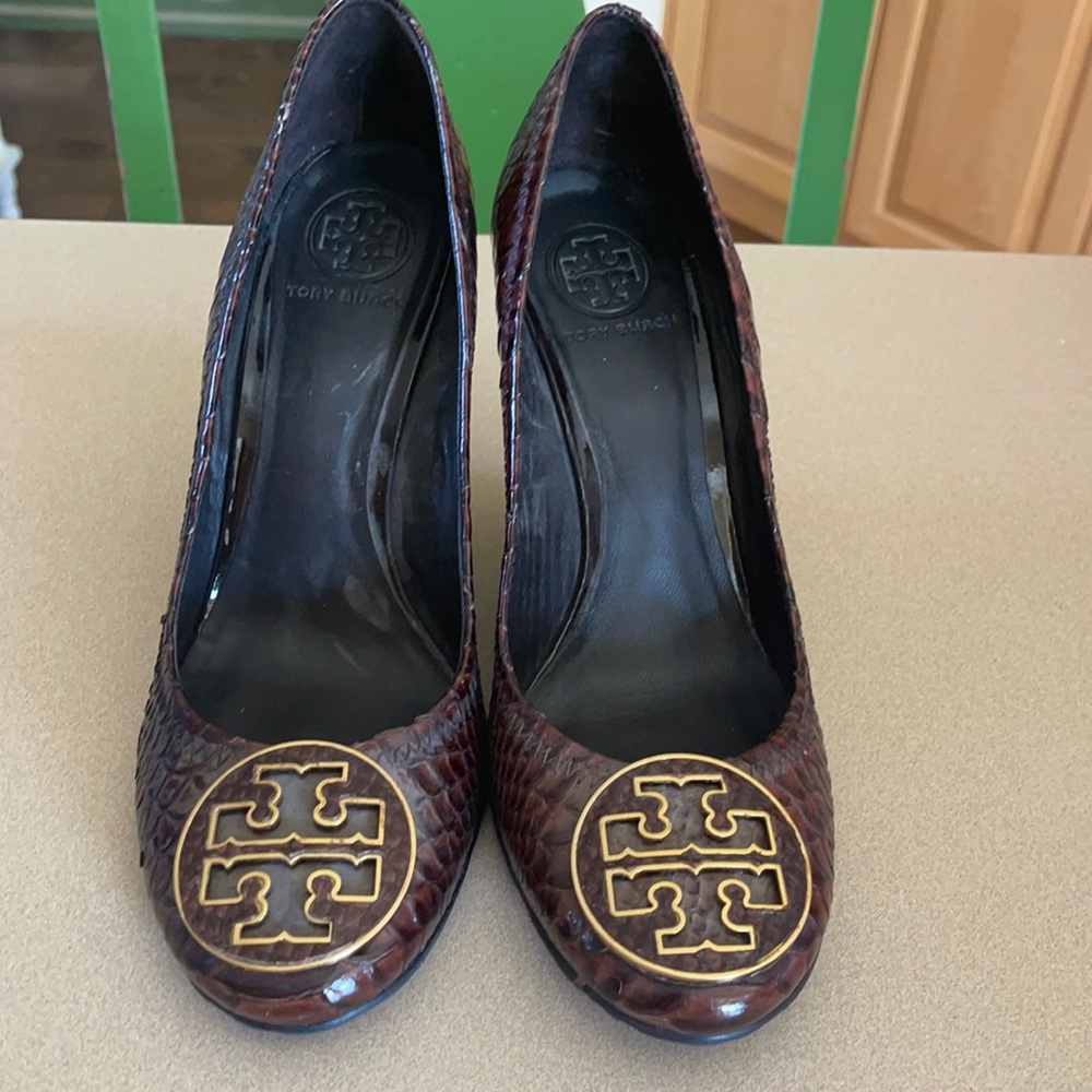 Tory Burch brown wedges 9